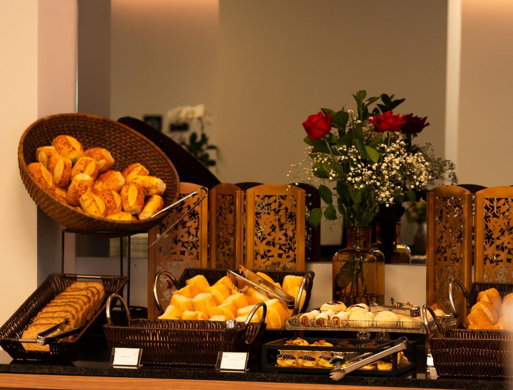 Hotel Ez Moema 4*