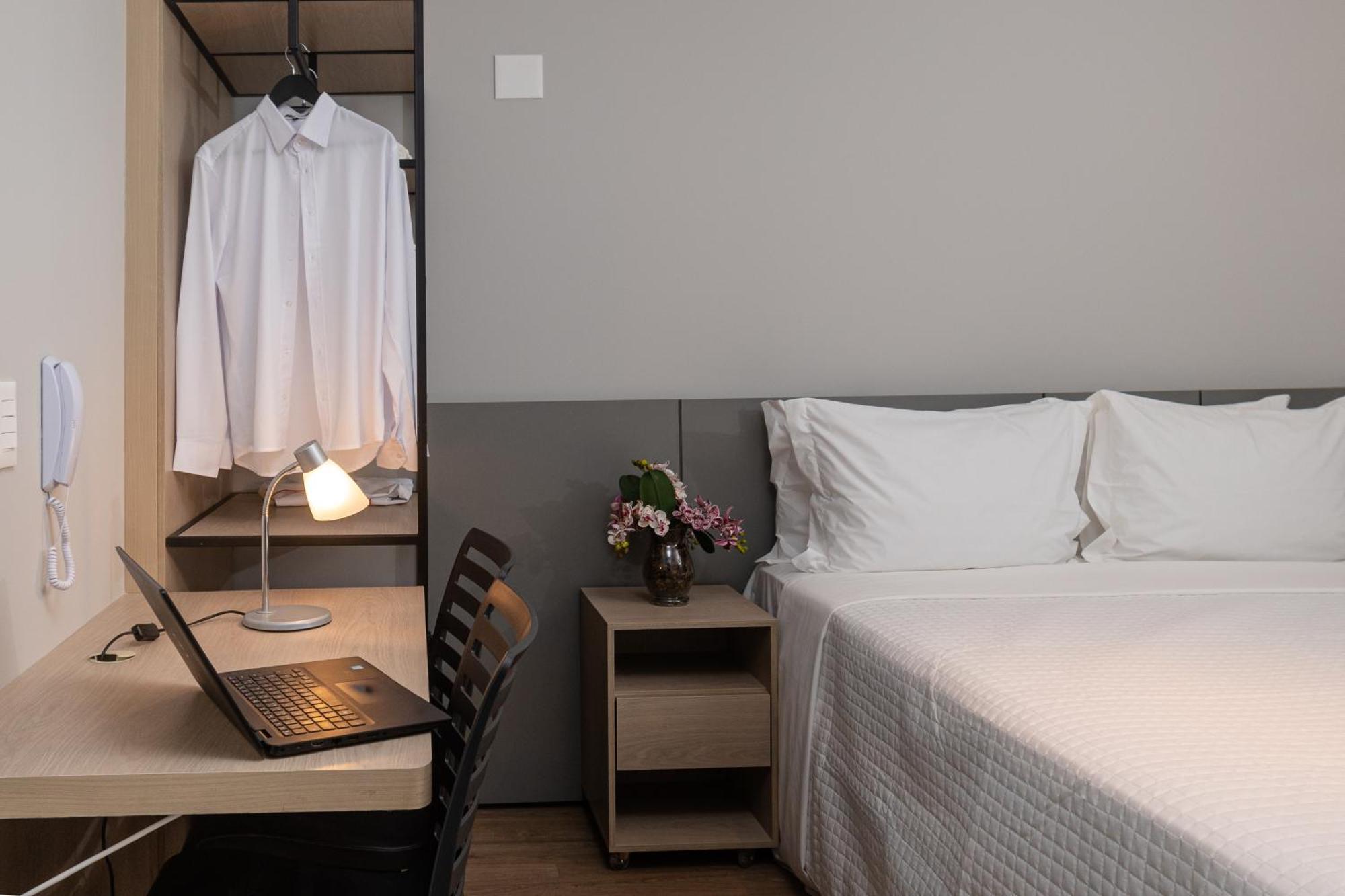 Ez Moema Hotel 4*
